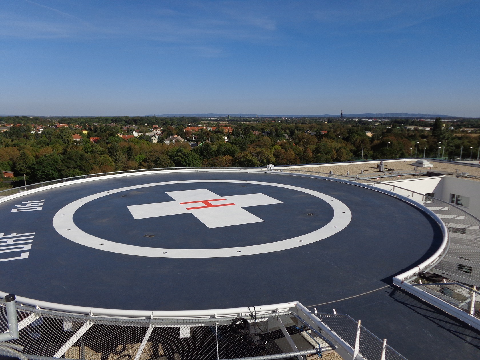 Here you can see how an extremely durable helicopter landing pad surface was created thanks to Sepero's industrial flooring expertise.